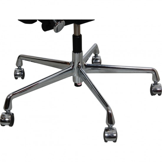 Charles Eames Ea-217 kontorstol nybetrukket med sort læder
