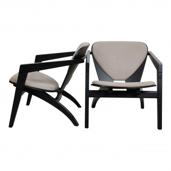 Set Hans Wegner Butterfly chairs with black frame (2) 
