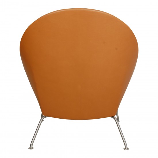 Hans Wegner Oculus Lounge chair reupholstered in cognac anilin leather