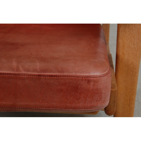 Hans Wegner GE-290a lounge chair in patinated red anilin leather