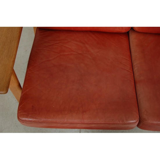 Hans Wegner GE-290 3. seater sofa in patinated red aniline leather