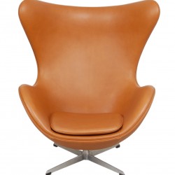 Arne Jacobsen Vintage Egg chair in cognac anilin leather