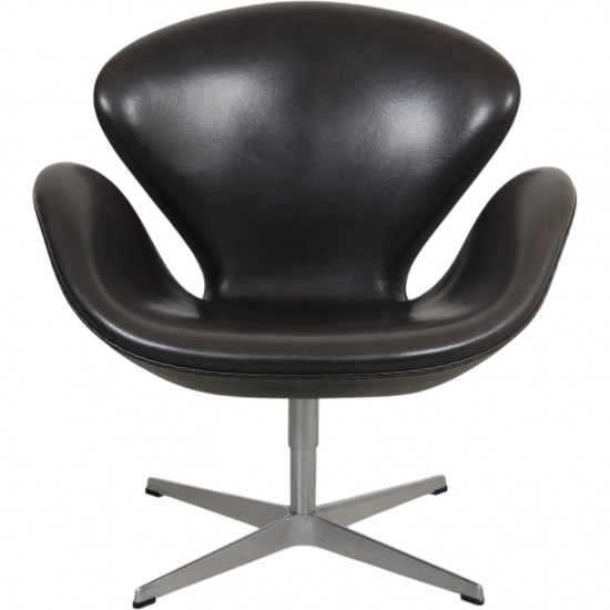 Arne Jacobsen Svanestol i sort Grace læder