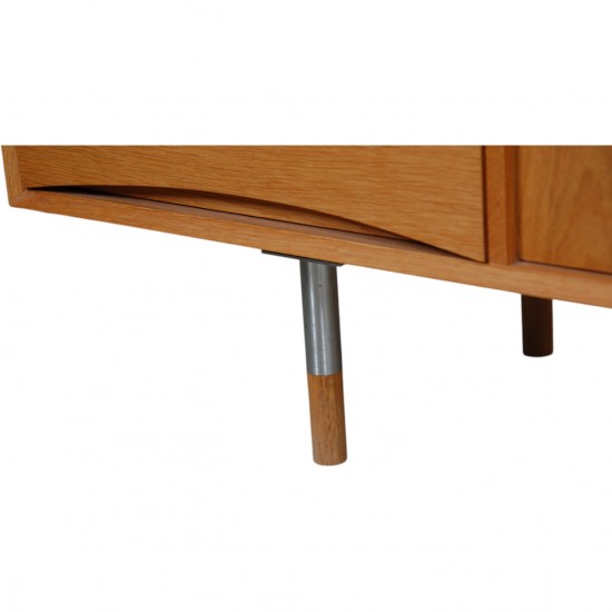 Arne Vodder AV01 Sideboard of oak