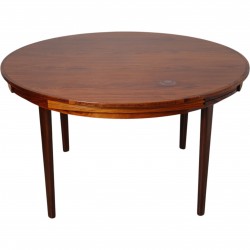 Dyrlund flip flap dining table of rosewood