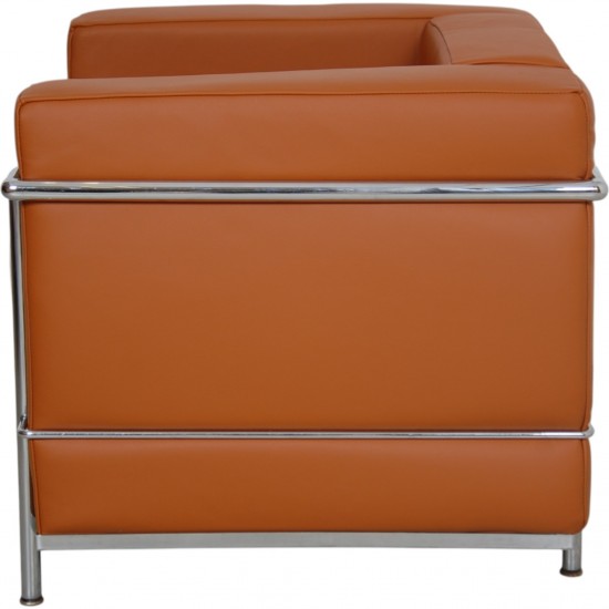 Le Corbusier LC2 lænestol betrukket med cognac bizon læder