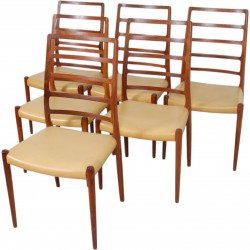 Set of 6 NO Møller Model 82 chairs in rosewood