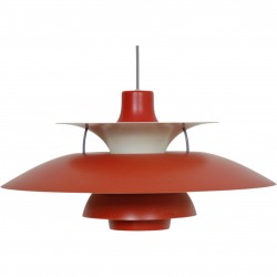 Poul Henningsen red PH5 lamp