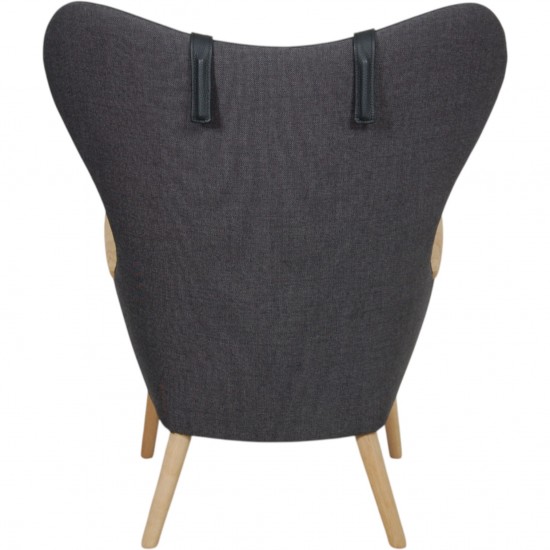 Hans Wegner Mama Bear stol i gråt stof