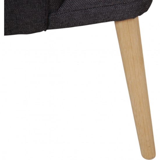 Hans Wegner Mama Bear stol i gråt stof