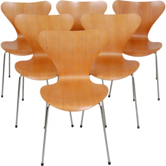 Arne Jacobsen sæt med 6 Syver stole i oregon pine