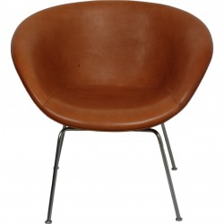 Arne Jacobsen Pot chair in cognac anilin leather