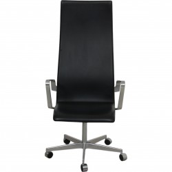 Arne Jacobsen Tall Oxford office chair in black Essential leather 2016