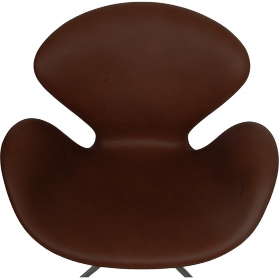 Arne Jacobsen Svane stol nybetrukket med Mokka Classic læder