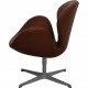 Arne Jacobsen Svane stol nybetrukket med Mokka Classic læder