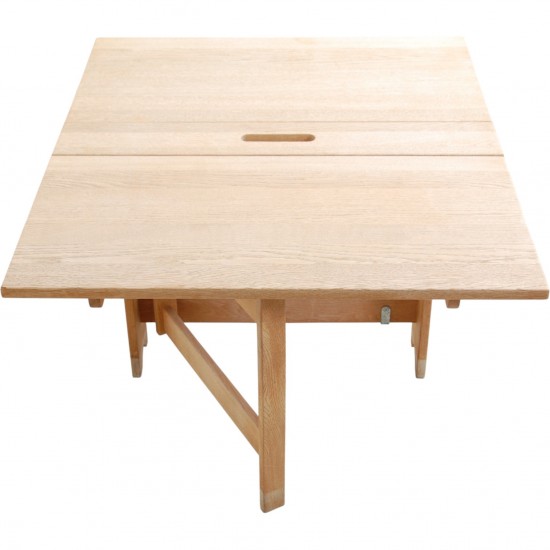 Danske møbel: Foldebord af egetræ