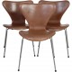 Sæt af 3 Arne Jacobsen Syver stole i patineret brun anilin læder