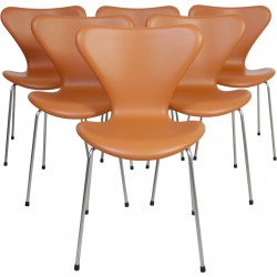 Sæt af 6 Arne Jacobsen Syver stole nybetrukket med whisky classic læder