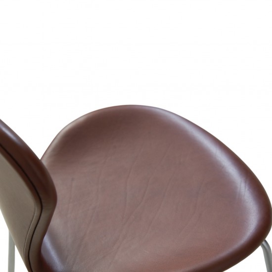 Sæt af 6 Arne Jacobsen Syver stole i mokka classic læder