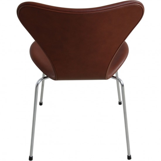 Sæt af 6 Arne Jacobsen Syver stole i mokka classic læder