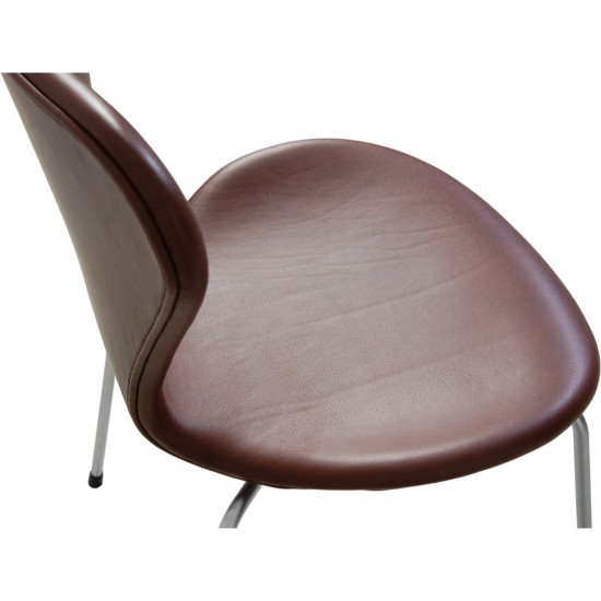 Sæt af 6 Arne Jacobsen Syver stole i mokka classic læder