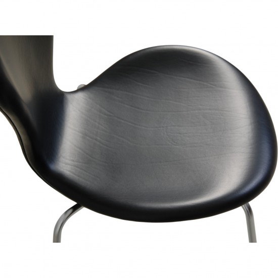 Sæt af 6 Arne Jacobsen Syver stol i sort Classic læder