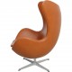 Arne Jacobsen Ægget stol nybetrukket med valnød classic læder
