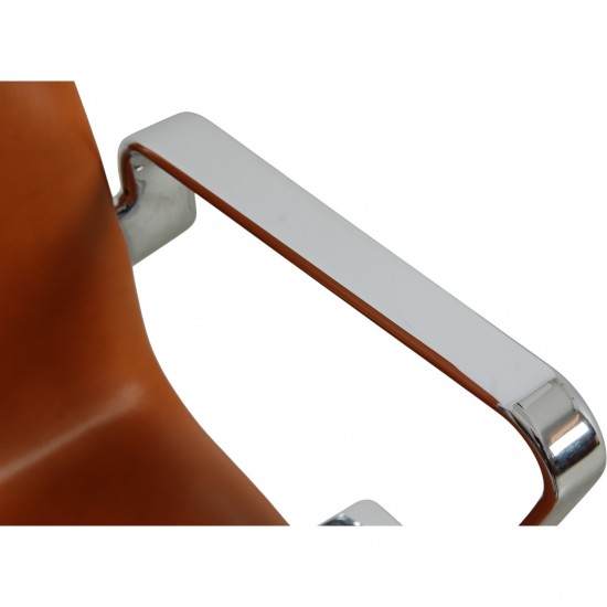 Arne Jacobsen Oxford mellemhøj kontorstol nybetrukket i valnød classic læder