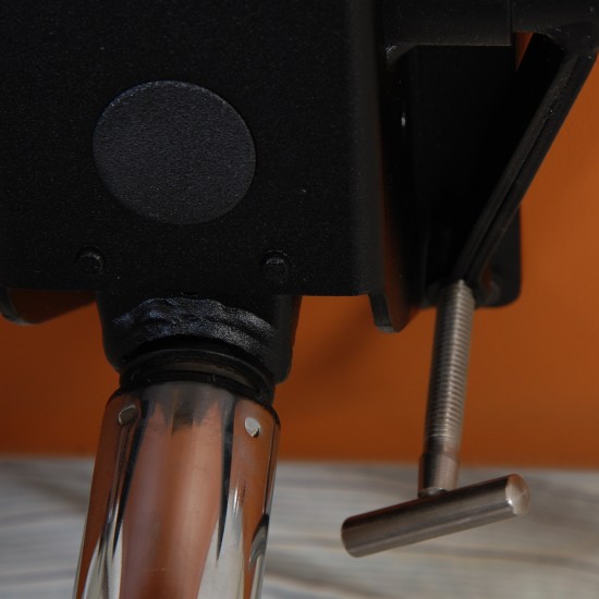 Arne Jacobsen Oxford mellemhøj kontorstol nybetrukket med Whisky classic læder