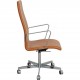 Arne Jacobsen Oxford mellemhøj kontorstol nybetrukket med Whisky classic læder