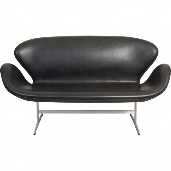 Arne Jacobsen Svane sofa i sort Grace læder 2019