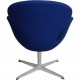Arne Jacobsen Svane stol i blåt stof 2022