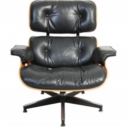 Charles Eames Lounge chair i sort læder 1990'erne