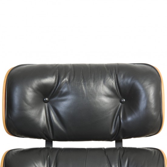 Charles Eames Lounge chair i sort læder 1990'erne