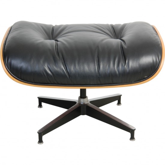 Charles Eames Lounge chair i sort læder 1990'erne