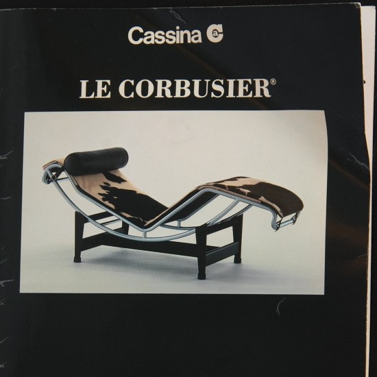 Le Corbusier LC4 chaiselongue i sort læder 2000'erne