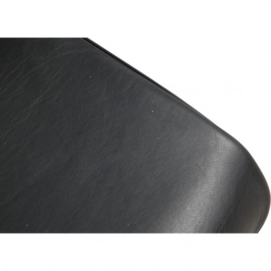 Le Corbusier LC4 chaiselongue i sort læder 2000'erne