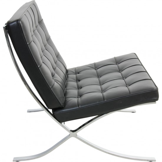 Ludwig Mies van der Rohe Barcelona chair in black leather