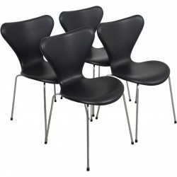 Arne Jacobsen sæt af fire Syver stole i sort classic læder