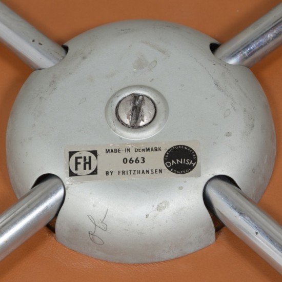 Arne Jacobsen 3207 Syver stol i cognac classic læder 1960'erne