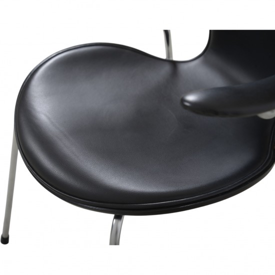 Arne Jacobsen 3207 Syver stol i sort Essential læder 2015