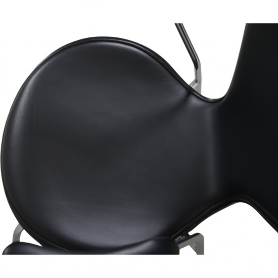 Arne Jacobsen 3207 Syver stol i sort Essential læder 2015