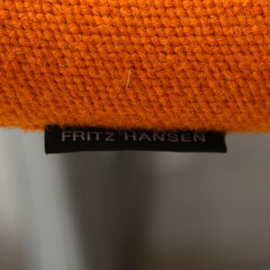 Arne Jacobsen 3243T medium ryg Oxford stol i gul Hallingdal 2006