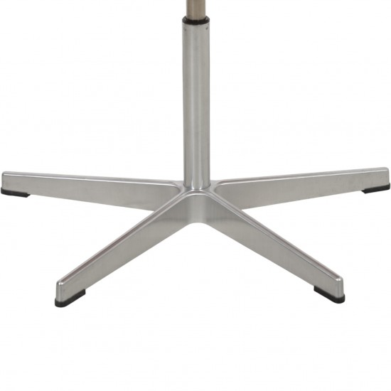 Arne Jacobsen 3243T medium ryg Oxford stol i gul Hallingdal 2006