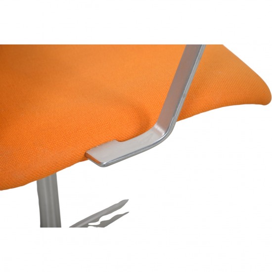 Arne Jacobsen 3243T medium ryg Oxford stol i gul Hallingdal 2006