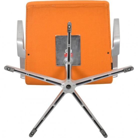 Arne Jacobsen 3243T medium ryg Oxford stol i gul Hallingdal 2006