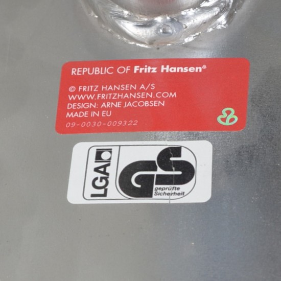 Arne Jacobsen 3243T medium ryg Oxford stol i gul Hallingdal 2006