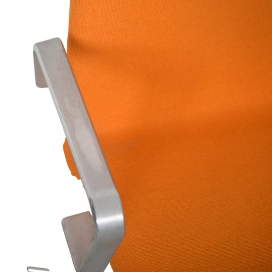 Arne Jacobsen 3243T medium ryg Oxford stol i gul Hallingdal 2006