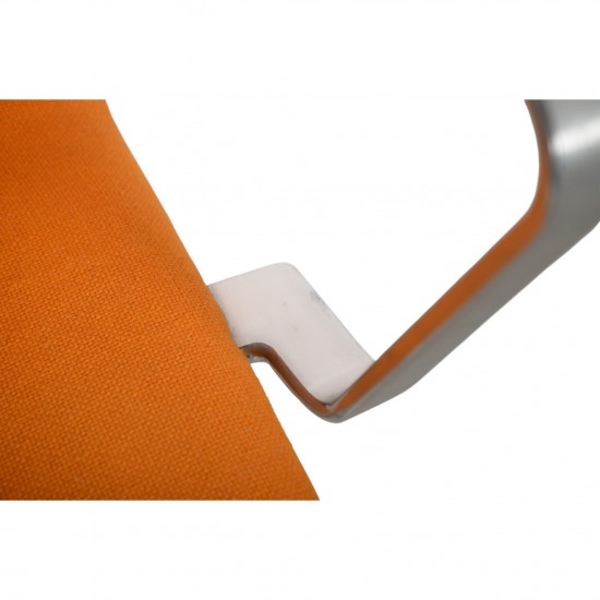 Arne Jacobsen 3243T medium ryg Oxford stol i gul Hallingdal 2006