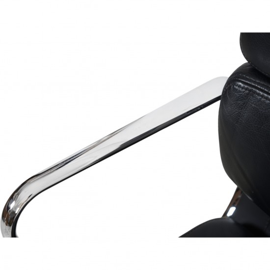 Charles Eames EA-209 stol i sort læder med tilt 1990'erne